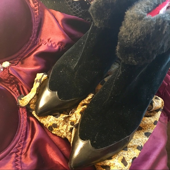 Vintage Joyce California Black Heeled Ankle Boot - Picture 8 of 8